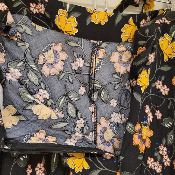 Tahari black and yellow peach floral A line midi skirt - Picture 7 of 7
